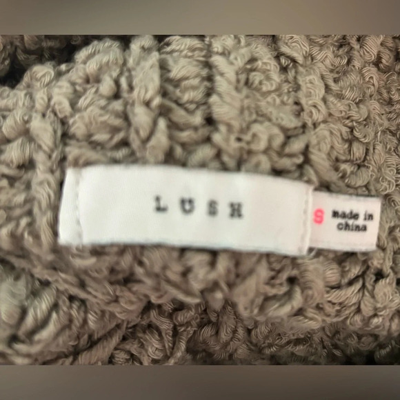 Lush Womens Cowl Neck Oversized Acrylic Polyester Sweater Oatmeal Color Sz Small - Picture 4 of 6